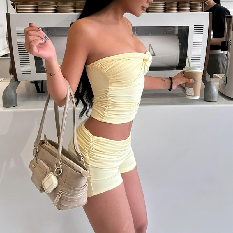 طقم صيفي نسائي 2026 بتصميم Y2K - مراجعة Summer Clothing Tops وسعره
